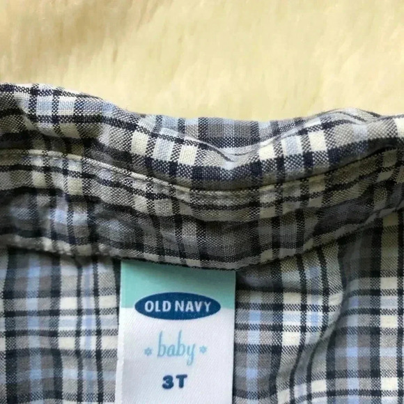 Old Navy Long Sleeved Button Down  Shirt Size 3T - Picture 9 of 15